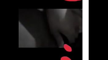 Odtwórz Dziewczyna z RPA podnieca mnie podczas rozmowy wideo na Facebooku