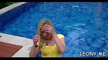 Play Aphrodisiac honey leony aprill taking off her clothes completely