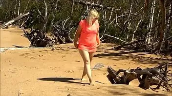Play Sea and island,relaxing on the beach of a hot blonde